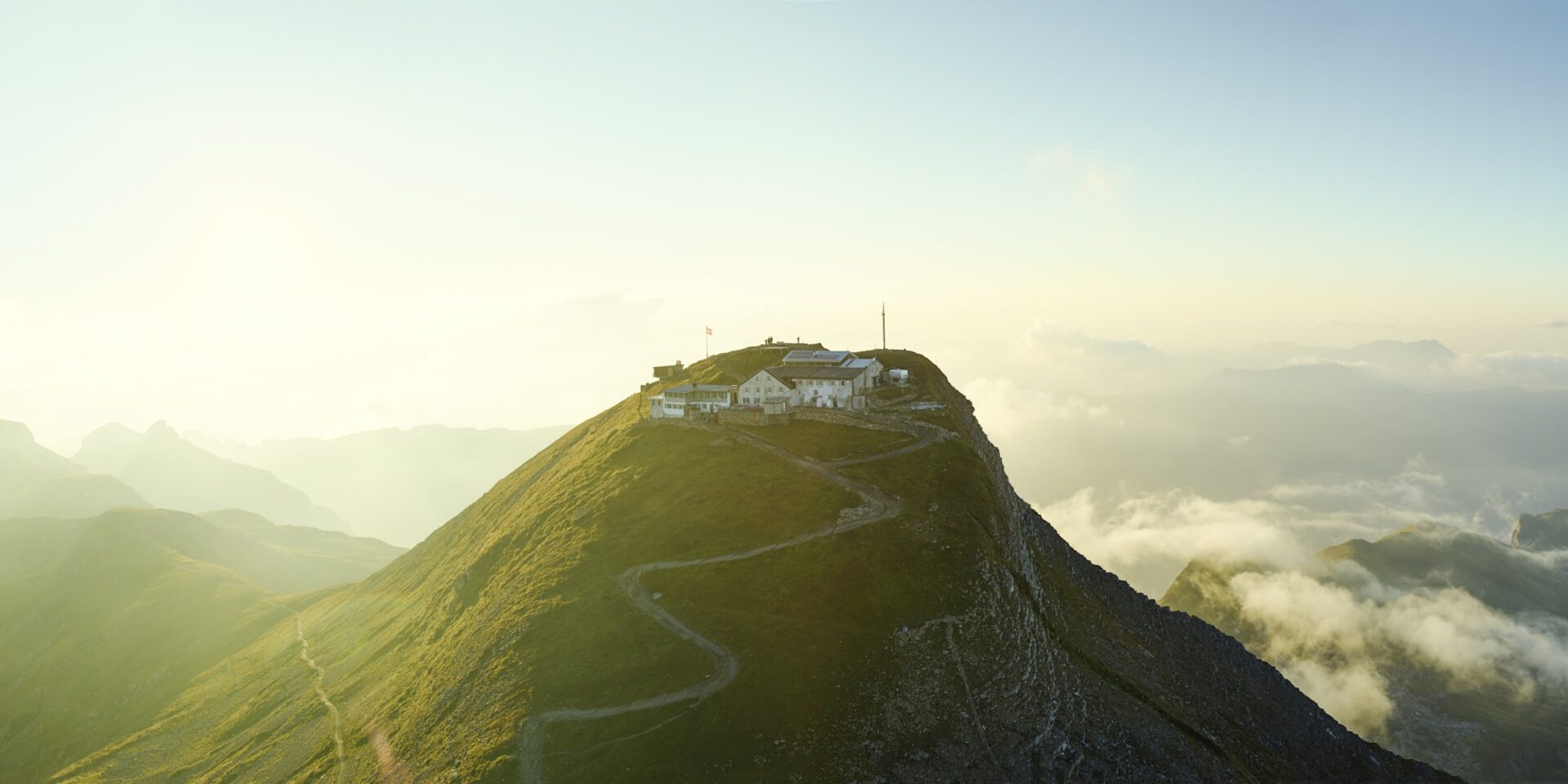 Things to do in Interlaken. Hike Schynige Platte to First