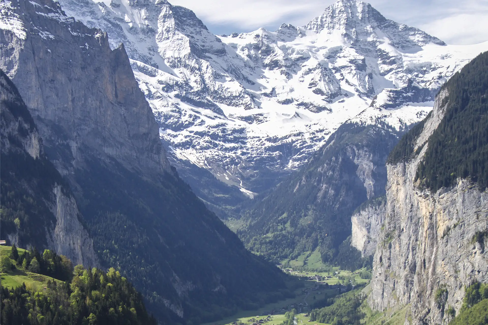 Scenic Flight over Lauterbrunnen with Skydive Interlaken